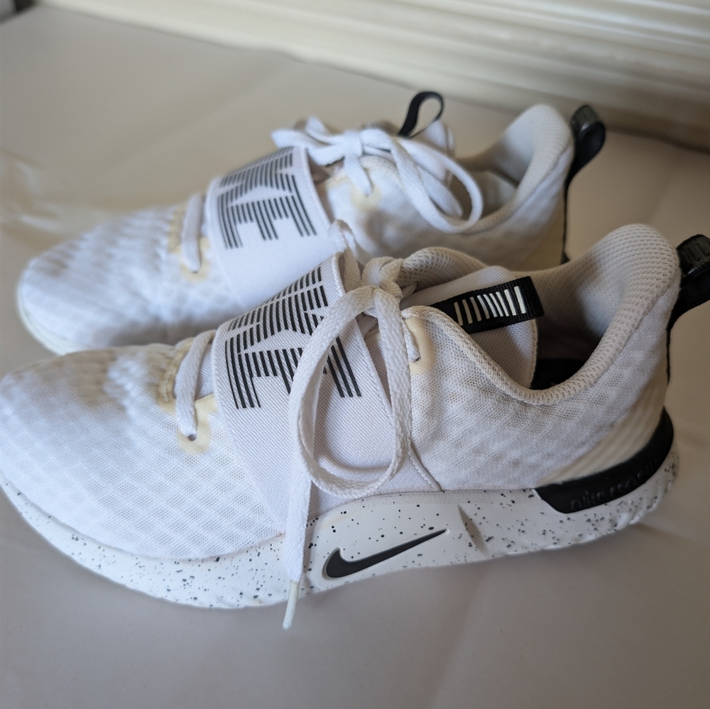 Nike In-Season TR 9 Size Women's 6(US) Athletic Running ShoesAR4543-100